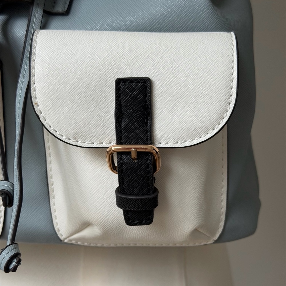 Everyday GUESS Gammill White, Light Blue & Black Dual Buckled Pockets Backpack - Picture 6 of 16